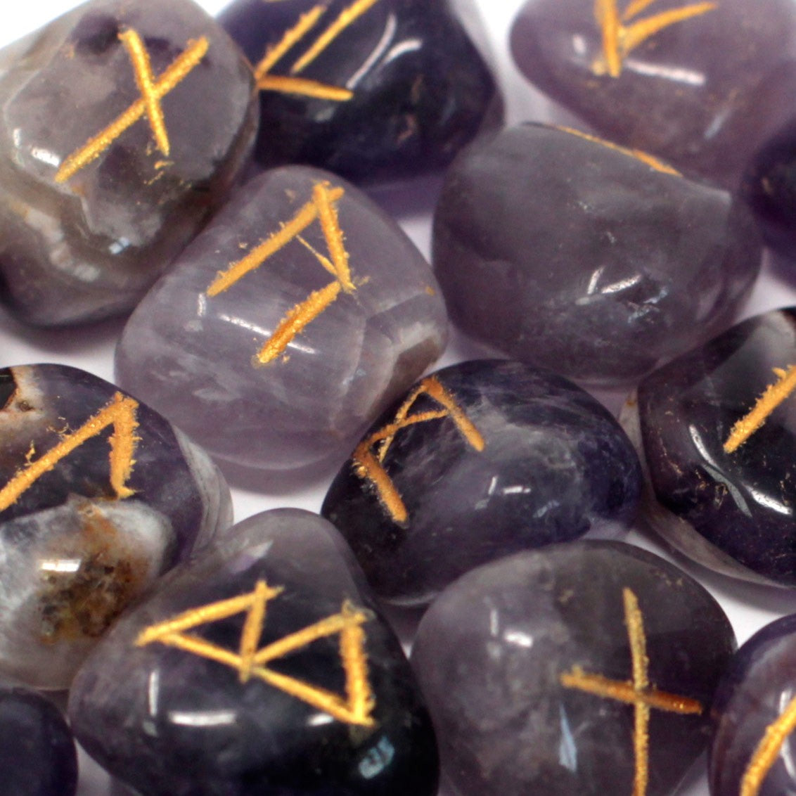 Runes divinatoires | Améthyste